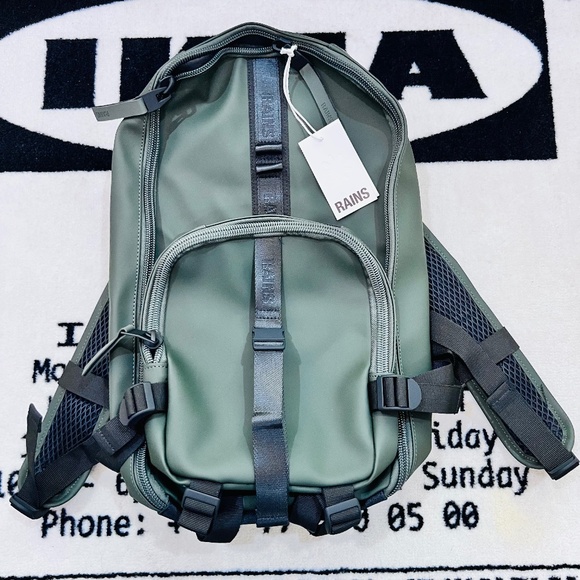 Rains Rucksack Waterproof Trail Backpack - Green - Picture 2 of 5